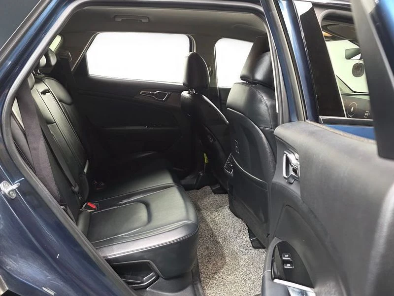 Kia Sportage 1.6 230 hp Automatic, снимка 12 - Автомобили и джипове - 55853254