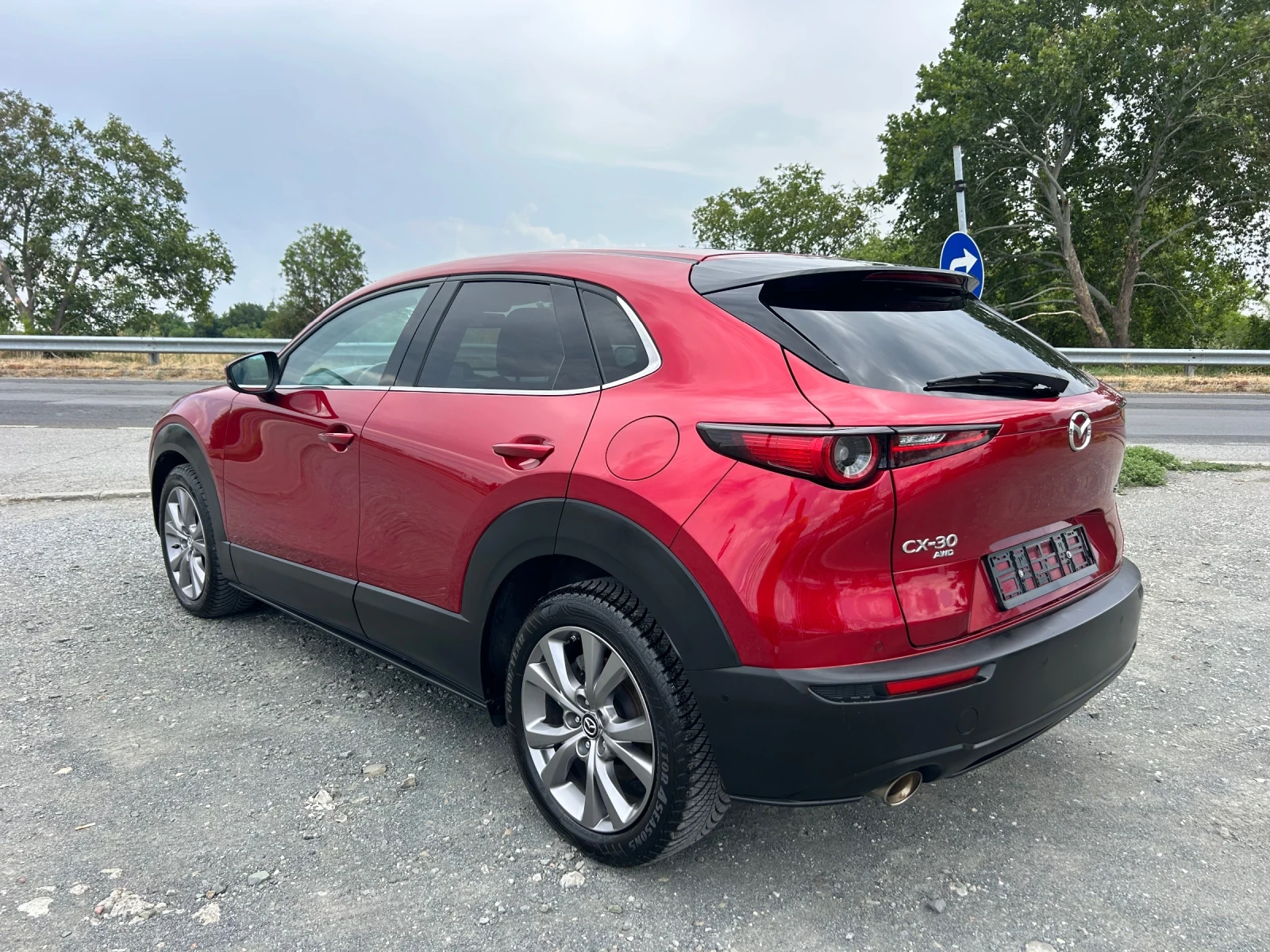 Mazda CX-30 2.0i MILD-HYBRID / REVOLUTION / 360КАМЕРА / ЕВРО6+ - изображение 7