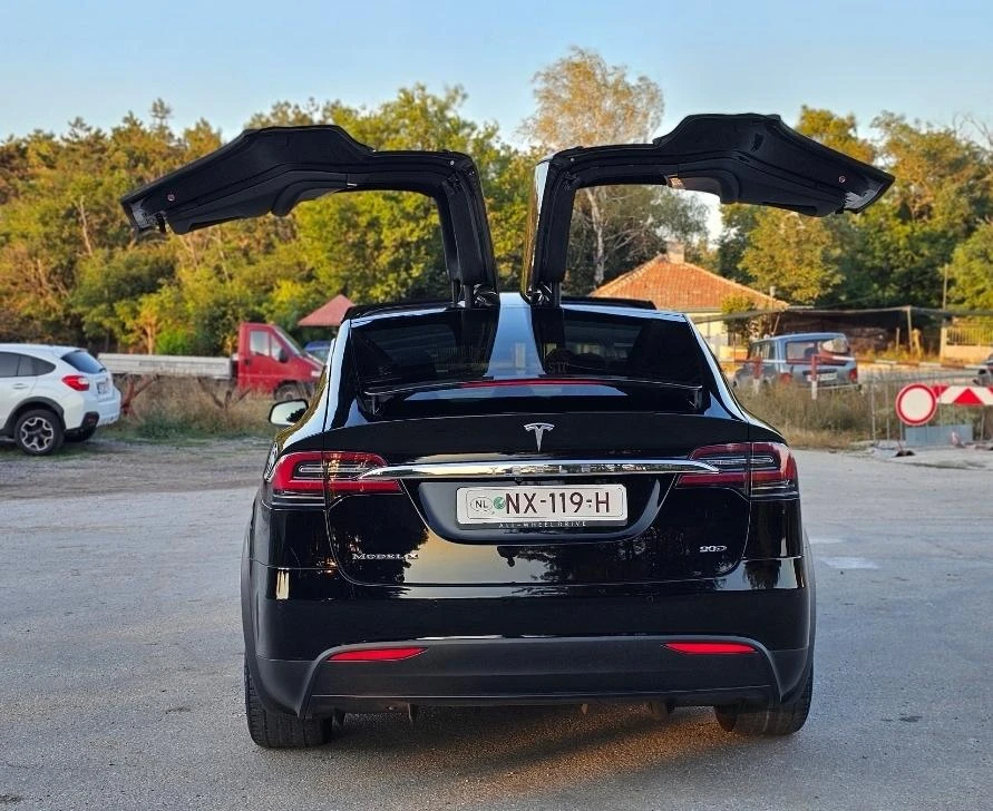 Tesla Model X X90D в Гаранция FSD - изображение 4