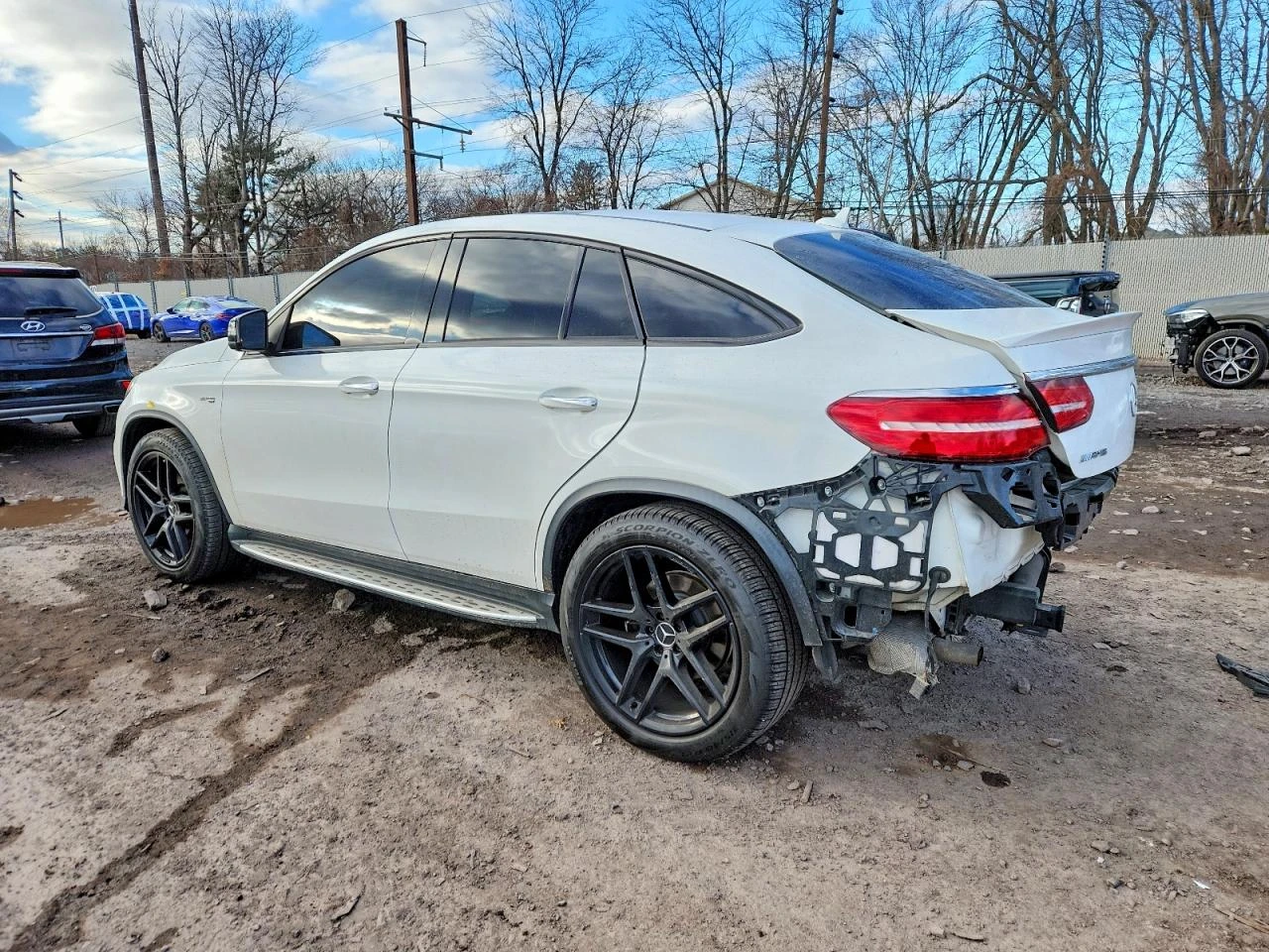 Mercedes-Benz GLE 43 AMG COUPE* 4MATIC* 360 CAM* HARMAN* DISTRONIC* KEYLESS - изображение 4