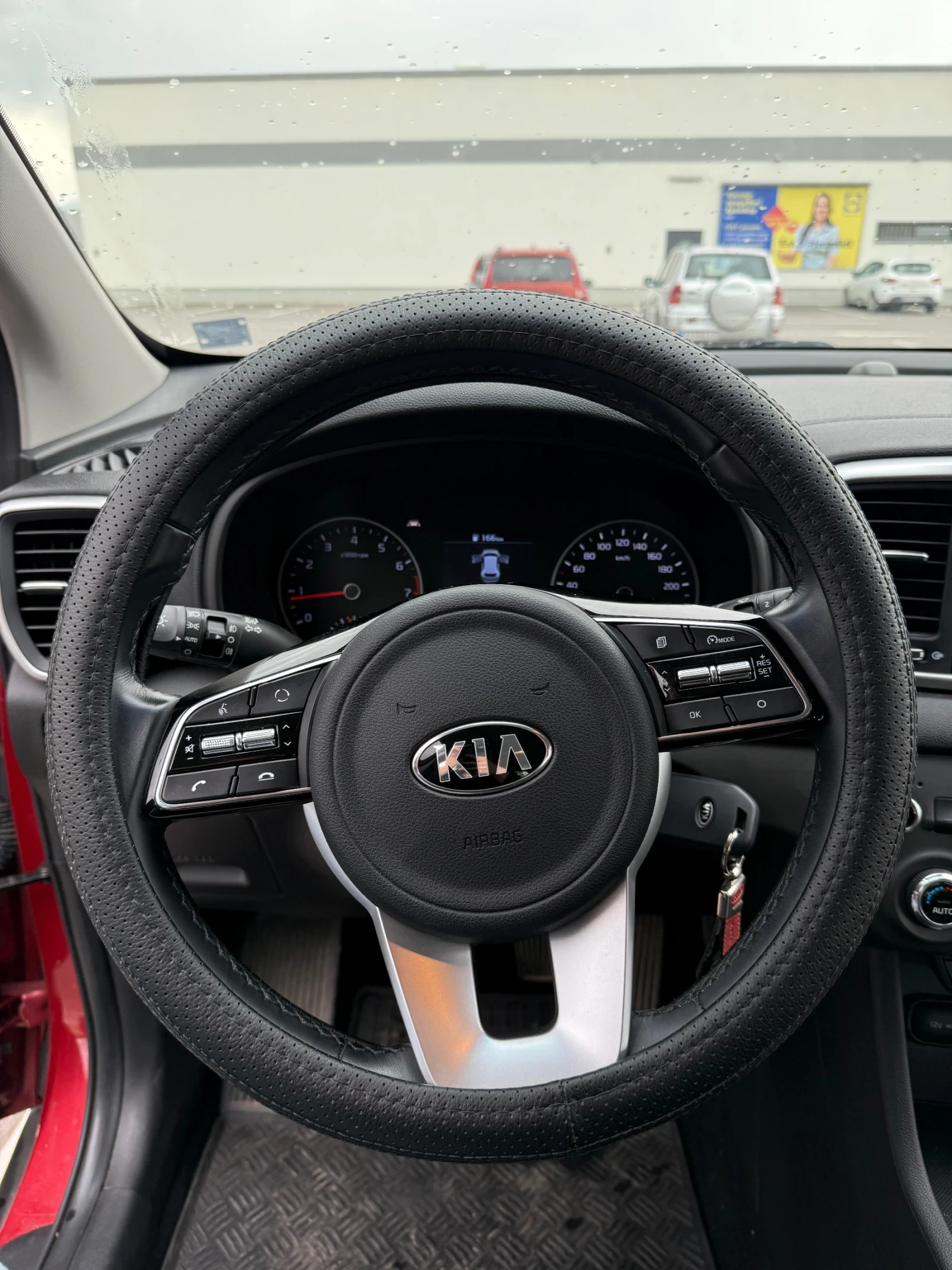Kia Sportage Гаранционен КИА ПЛОВДИВ до 2028г. 44000 реални км!, снимка 8 - Автомобили и джипове - 54396248