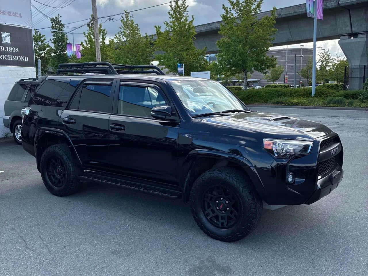 Toyota 4runner * 4WD * CARFAX * БЕЗ ПЪРВОНАЧАЛНА ВНОСКА, снимка 3 - Автомобили и джипове - 55084901