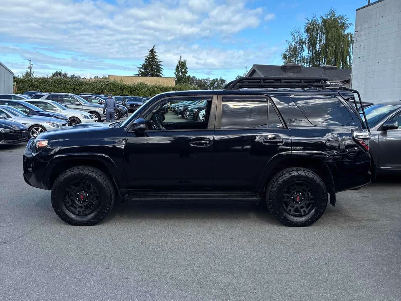 Toyota 4runner * 4WD * CARFAX * БЕЗ ПЪРВОНАЧАЛНА ВНОСКА, снимка 2 - Автомобили и джипове - 55084901