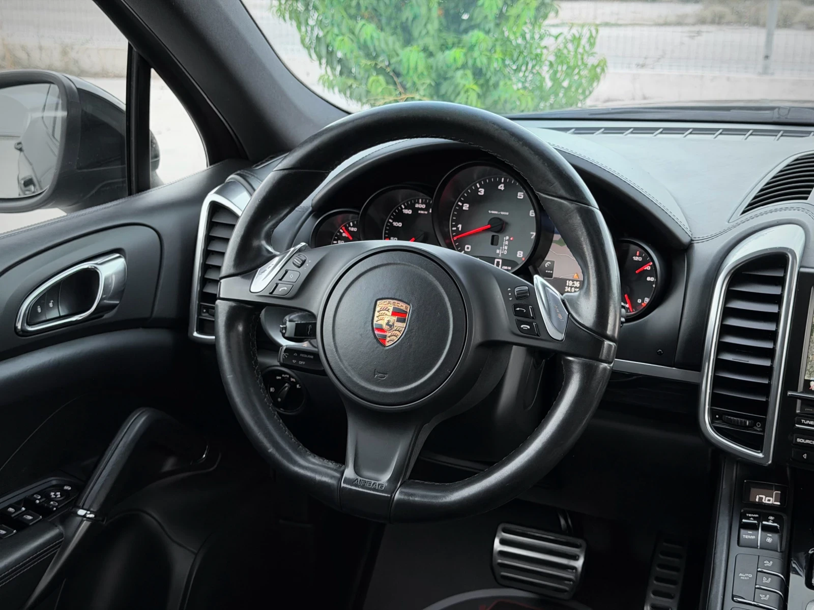 Porsche Cayenne S 4.8i 400ps/ TURBO PACK/ 3xTV/ 21 zoll/ PCM/, снимка 9 - Автомобили и джипове - 55565108
