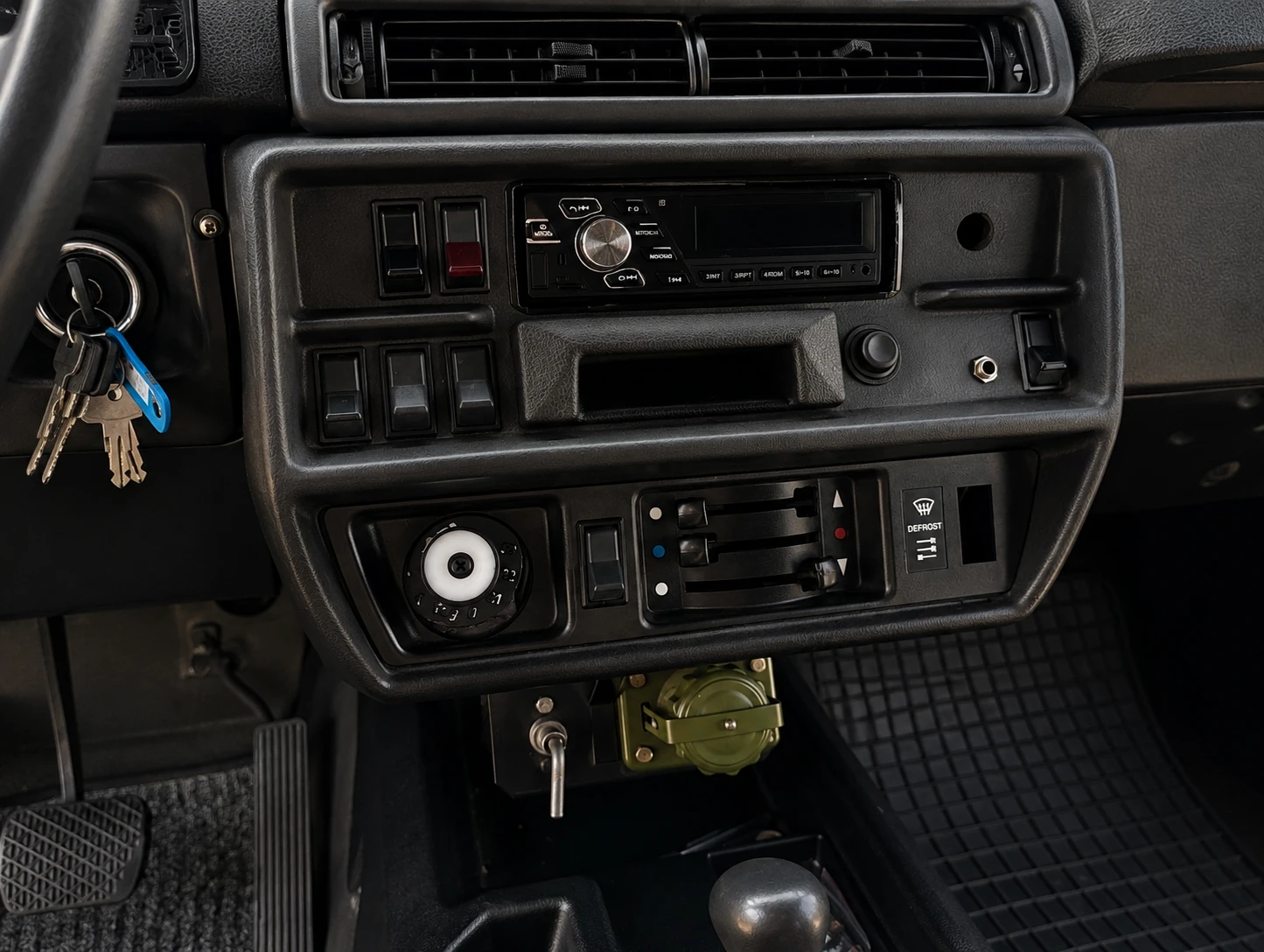 Mercedes-Benz G PUCH 230 GE W461 2.3 4x4 8+ 1, снимка 17 - Автомобили и джипове - 55652570