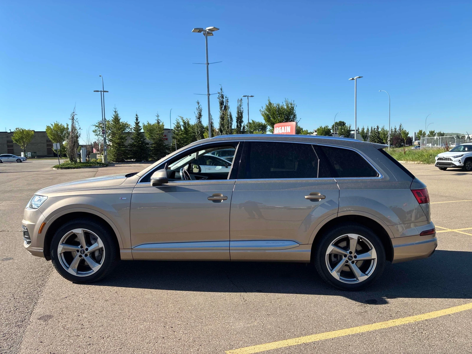 Audi Q7 * Technik * CARFAX * ОПЦИЯ ЗА ФИНАНСИРАНЕ , снимка 2 - Автомобили и джипове - 56025087