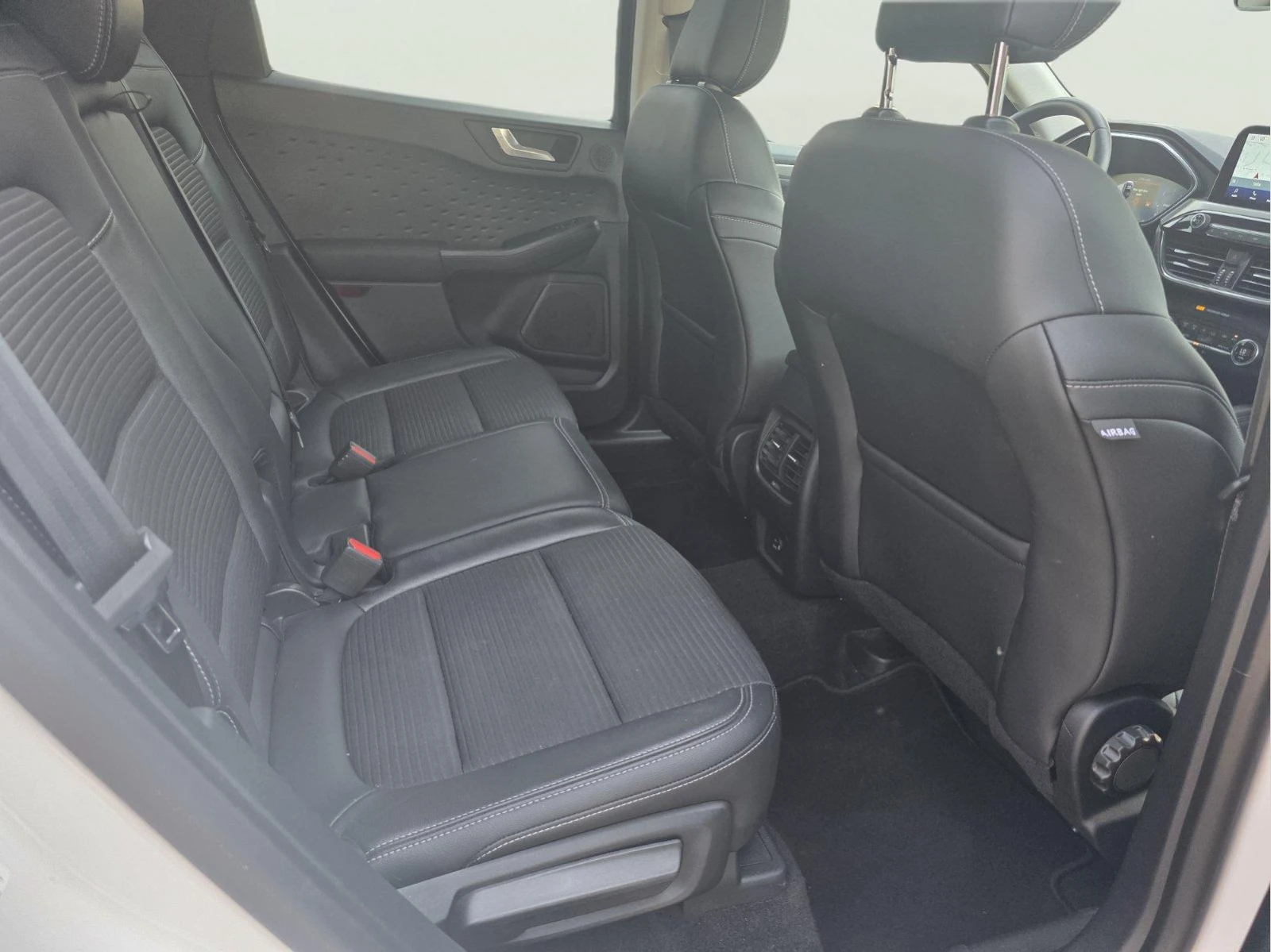 Ford Kuga 2.0 EcoBlue, снимка 10 - Автомобили и джипове - 56061918
