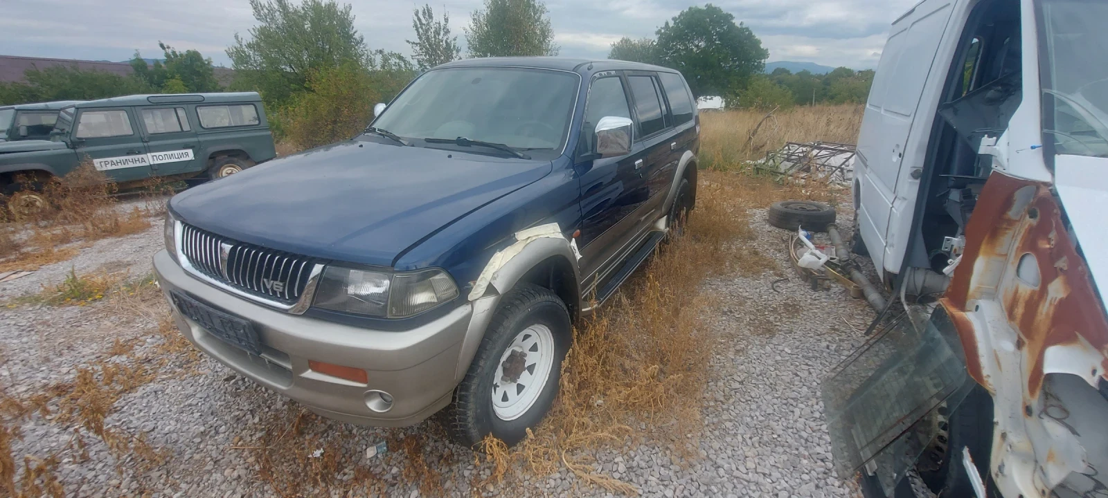 Mitsubishi Pajero sport 2.5 99k.c дизел и  3.0v6 бензин, снимка 2 - Автомобили и джипове - 56159777