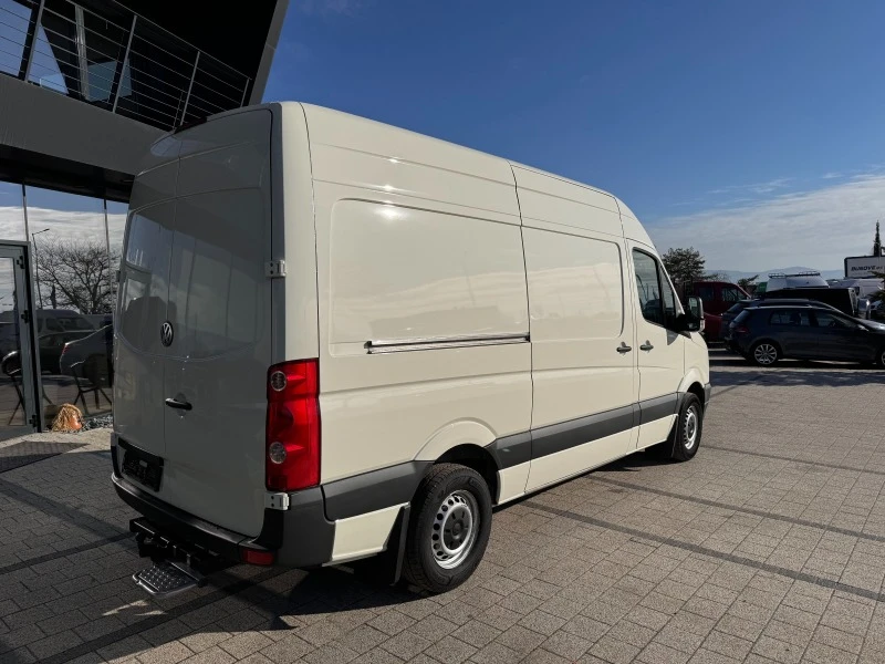 VW Crafter 2.5TDI Клима L2H2, снимка 5 - Бусове и автобуси - 43778684