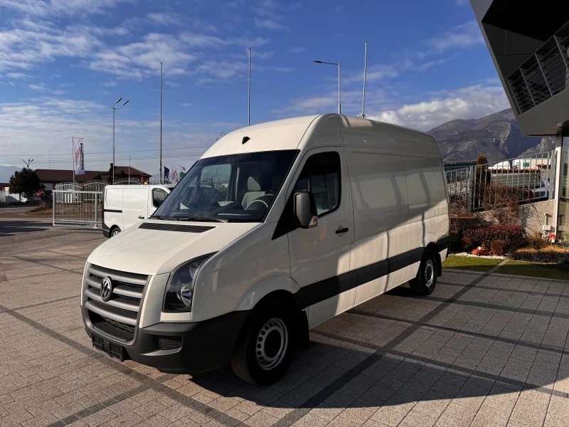 VW Crafter 2.5TDI Клима L2H2, снимка 2 - Бусове и автобуси - 43778684