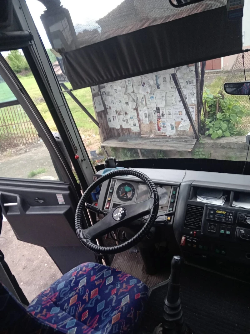 Man 10 220 10 220, снимка 5 - Бусове и автобуси - 52800631