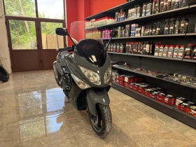  Yamaha T-max