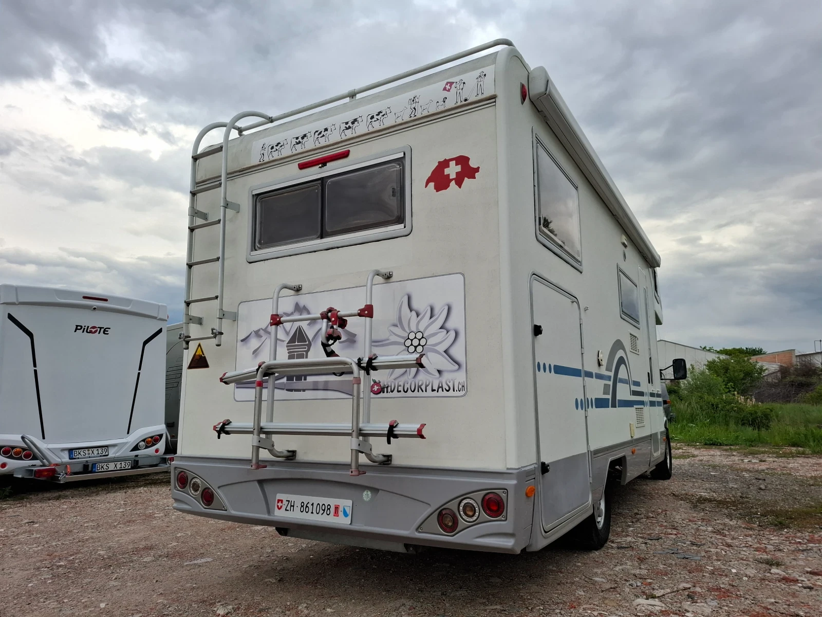 Кемпер Adria Mercedes, снимка 3 - Каравани и кемпери - 54611658