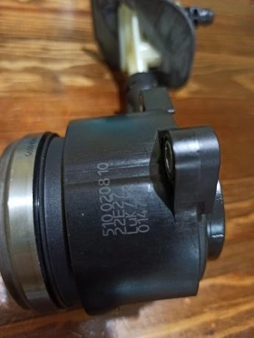 ПРОДАВАМ НОВА ЛАГЕР ПОМПА ЗА СЪЕДИНИТЕЛ LuK, снимка 2