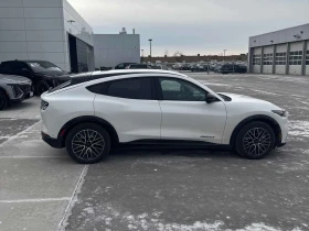 Ford Mustang Mach-E * Premium * 360 * ПОДГРЕВ * CARPLAY * ПАМЕТ, снимка 3