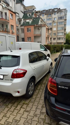 Обява за продажба на Toyota Auris Hybrid  ~14 499 лв. - изображение 1