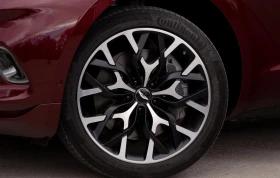 Aston Martin DBX, снимка 3