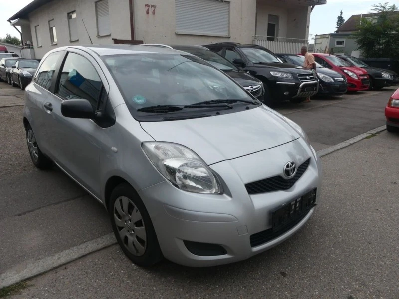 Toyota Yaris 1.3 VVT-i ГАЗ/БЕНЗИН , снимка 1 - Автомобили и джипове - 41687375