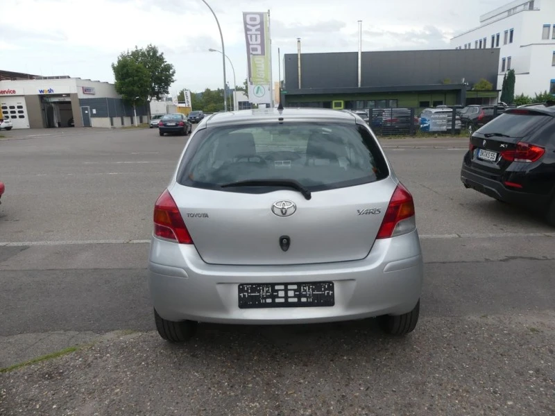 Toyota Yaris 1.3 VVT-i ГАЗ/БЕНЗИН , снимка 8 - Автомобили и джипове - 41687375