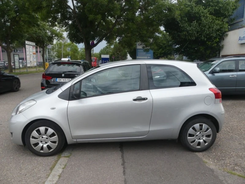 Toyota Yaris 1.3 VVT-i ГАЗ/БЕНЗИН , снимка 3 - Автомобили и джипове - 41687375