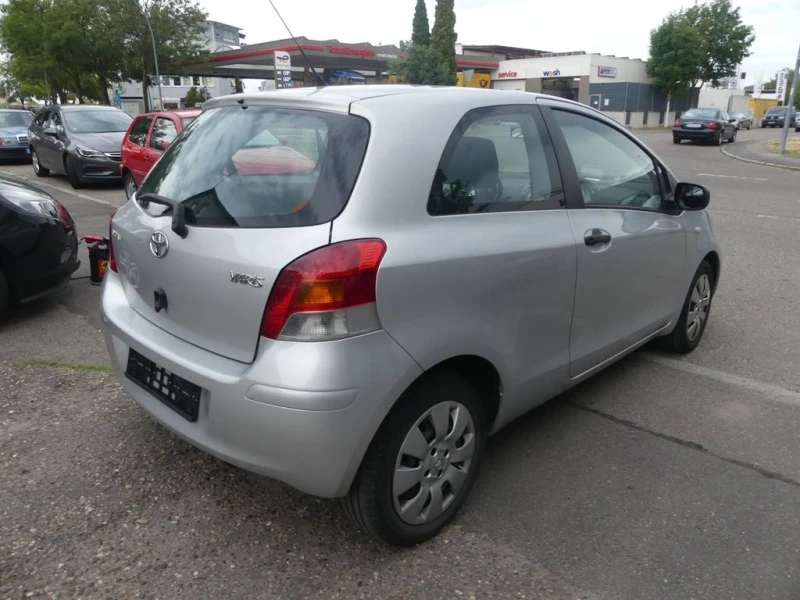 Toyota Yaris 1.3 VVT-i ГАЗ/БЕНЗИН , снимка 2 - Автомобили и джипове - 41687375