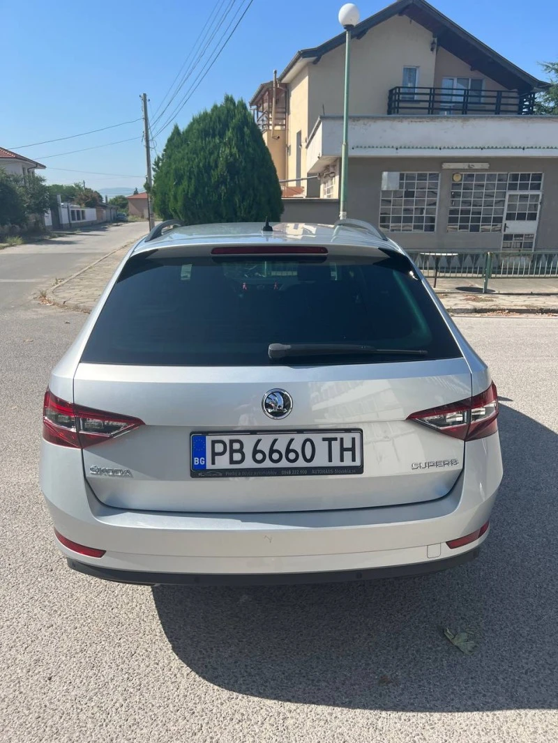 Skoda Superb 2.0 TDI Euro 6 DSG, снимка 4 - Автомобили и джипове - 47435993