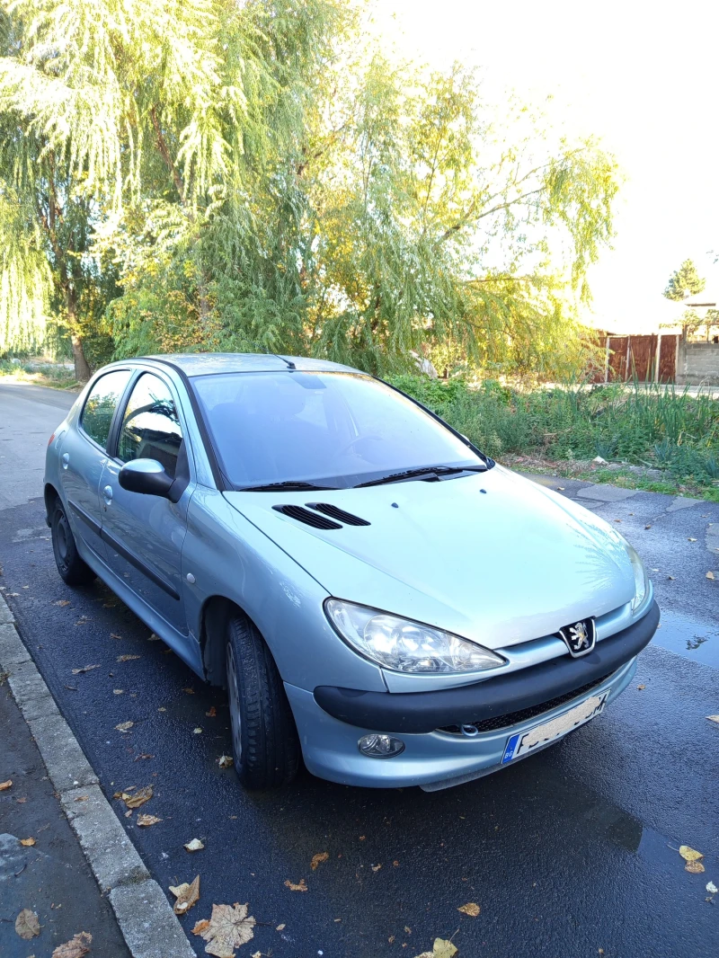 Peugeot 206, снимка 1 - Автомобили и джипове - 48109912