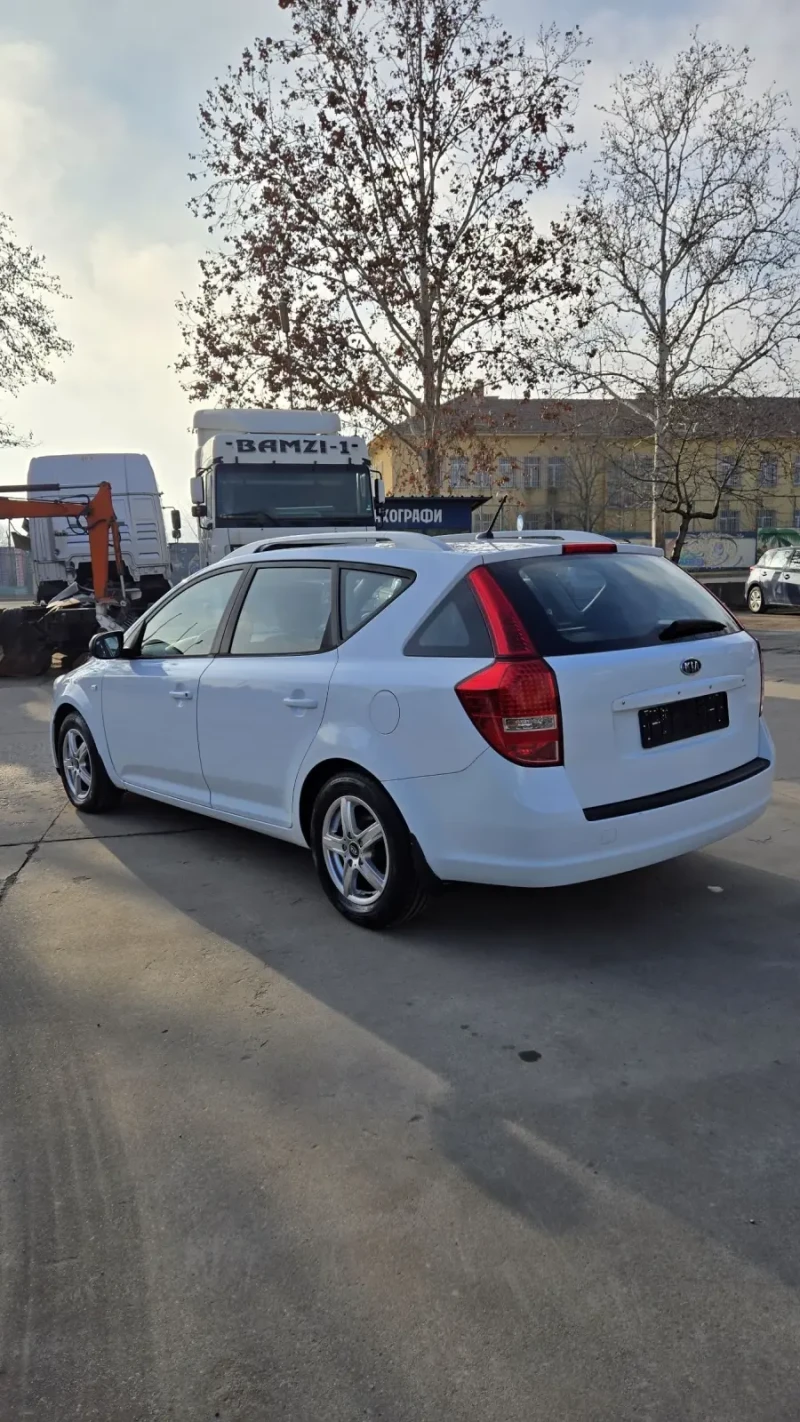 Kia Ceed 1.4 Бензин 90к.с, снимка 6 - Автомобили и джипове - 48799647