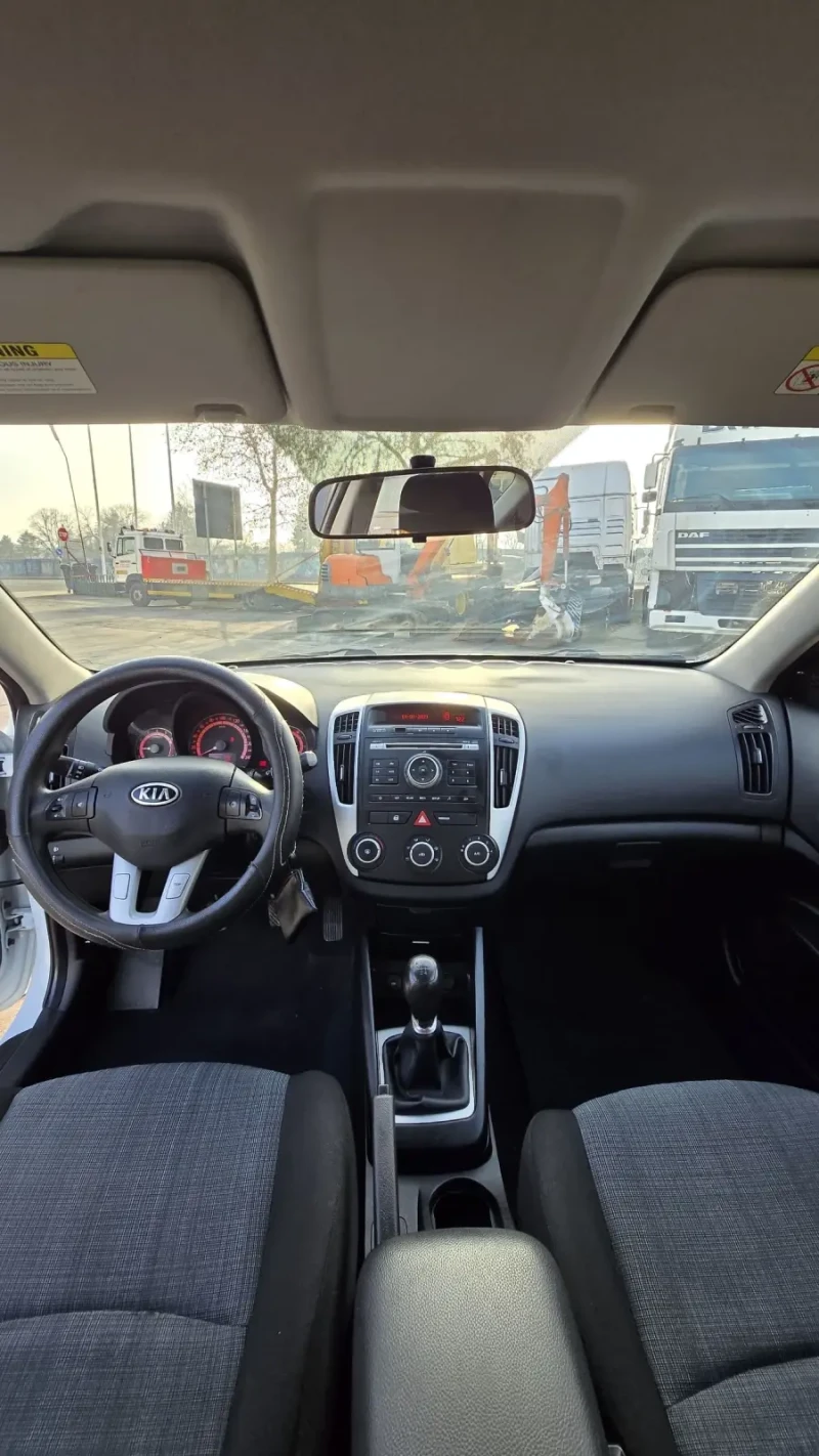 Kia Ceed 1.4 Бензин 90к.с, снимка 12 - Автомобили и джипове - 48799647