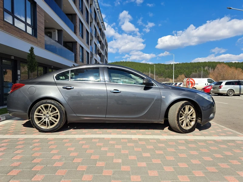 Opel Insignia 1.6Т/180 к.с./ ГАЗ, снимка 10 - Автомобили и джипове - 48892180