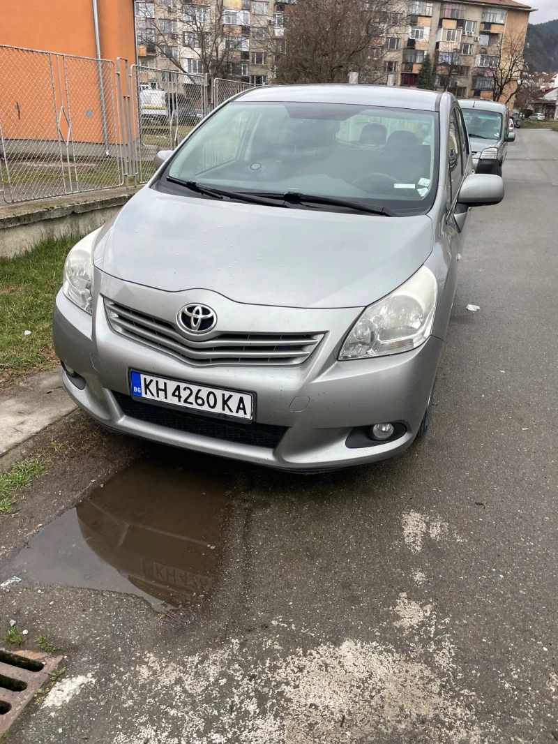 Toyota Verso 2.0 dizel, снимка 1 - Автомобили и джипове - 49455818