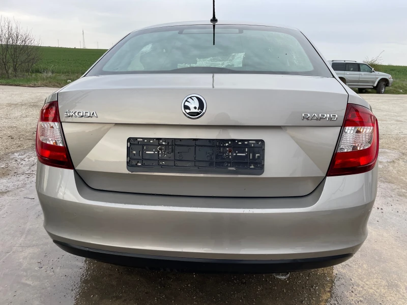 Skoda Rapid 1.0 TSI, снимка 6 - Автомобили и джипове - 49696801