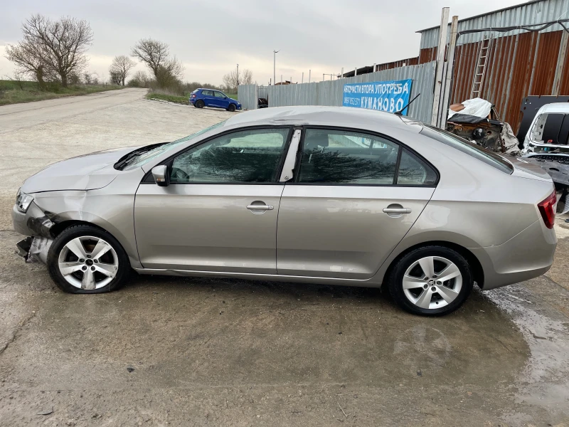 Skoda Rapid 1.0 TSI, снимка 3 - Автомобили и джипове - 49696801