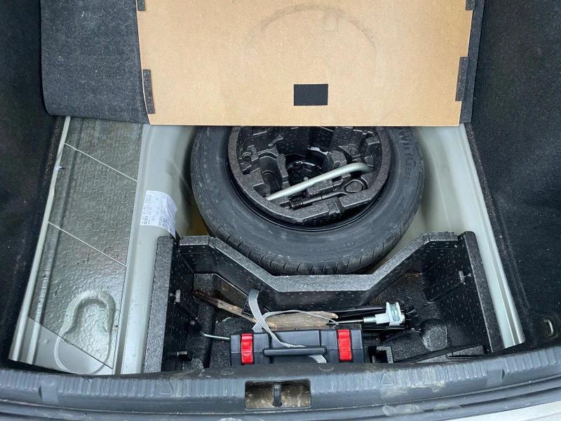 Skoda Rapid 1.0 TSI, снимка 11 - Автомобили и джипове - 49696801