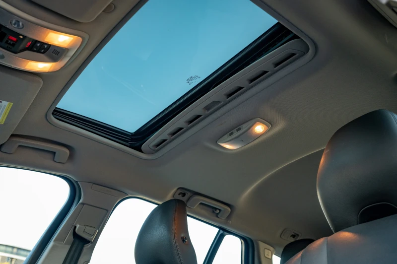 Volvo V60 2.4 D6 AWD Plug-In Hybrid Summum, снимка 14 - Автомобили и джипове - 51478314