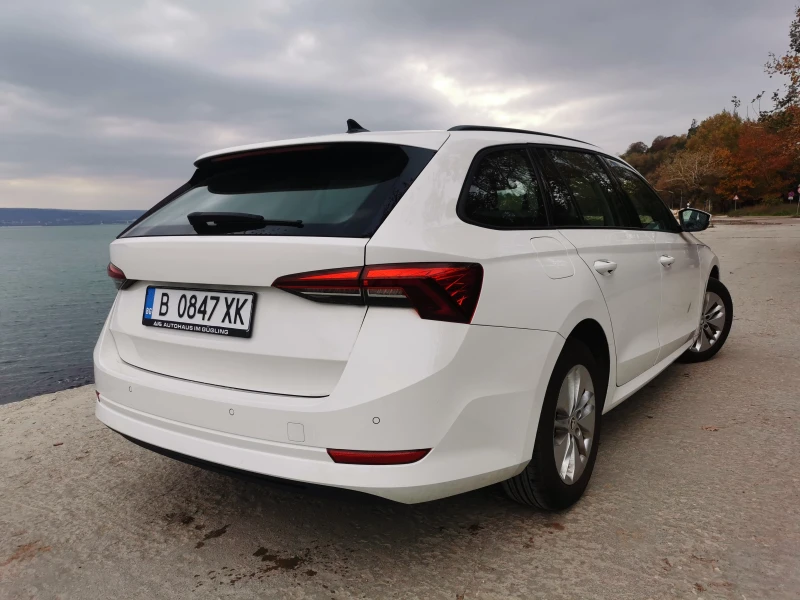Skoda Octavia 2.0TDI 150kc /Digital/Distronic Plus/DSG/Масаж, снимка 2 - Автомобили и джипове - 52150675