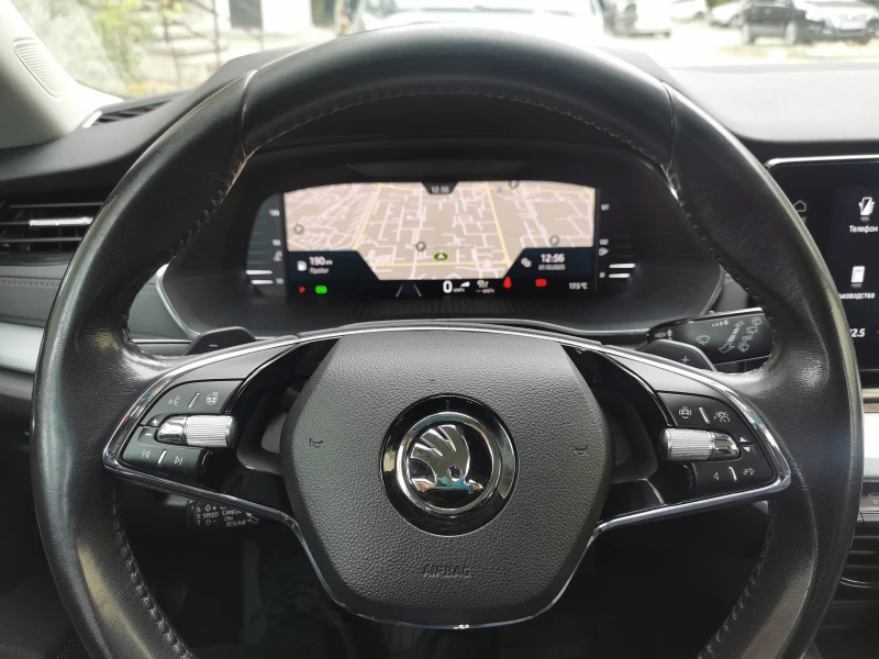 Skoda Octavia 2.0TDI 150kc /Digital/Distronic Plus/DSG/Масаж, снимка 12 - Автомобили и джипове - 52150675