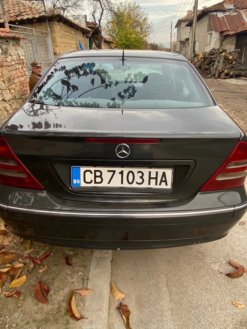 Mercedes-Benz C 220, снимка 9 - Автомобили и джипове - 52447659