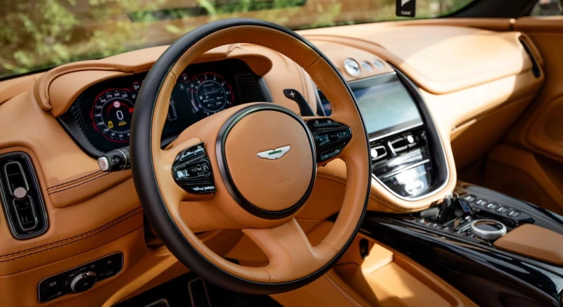 Aston Martin DBX, снимка 7 - Автомобили и джипове - 52544873