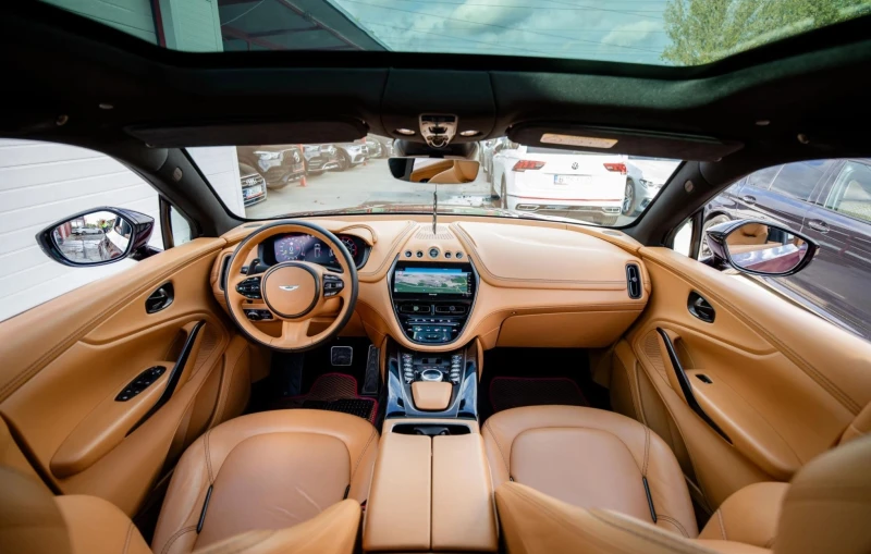 Aston Martin DBX, снимка 6 - Автомобили и джипове - 52544873
