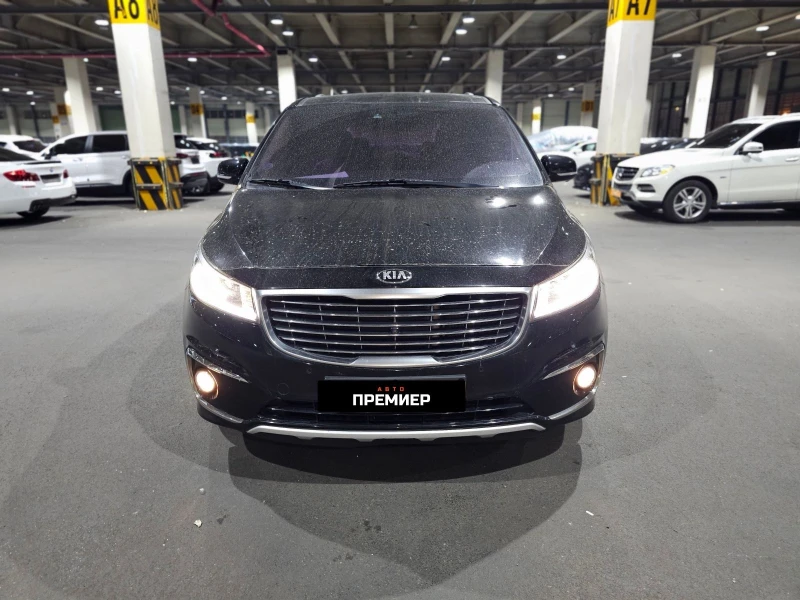 Kia Carnival 2.2CRDI - VIP LIMOUSINE-ОЧАКВАН ВНОС-ГАРАНЦИЯ!, снимка 2 - Автомобили и джипове - 52939286