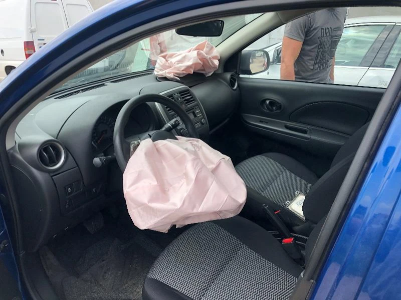 Nissan Micra 1.2i compressor, снимка 15 - Автомобили и джипове - 16226819