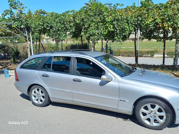 Mercedes-Benz C 200, снимка 2 - Автомобили и джипове - 47307450