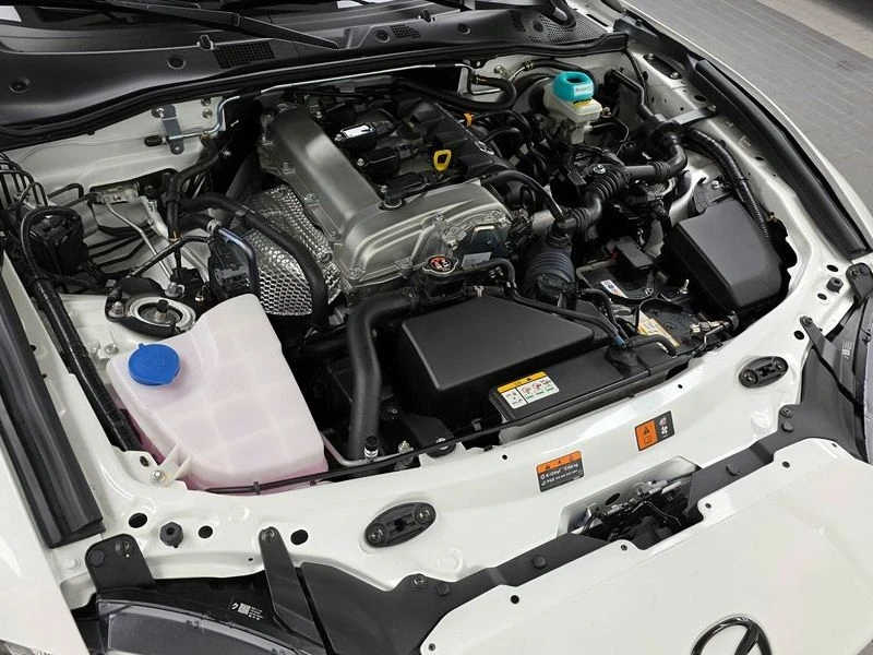 Mazda Mx-5 2.0 PE Manual, снимка 6 - Автомобили и джипове - 55970900