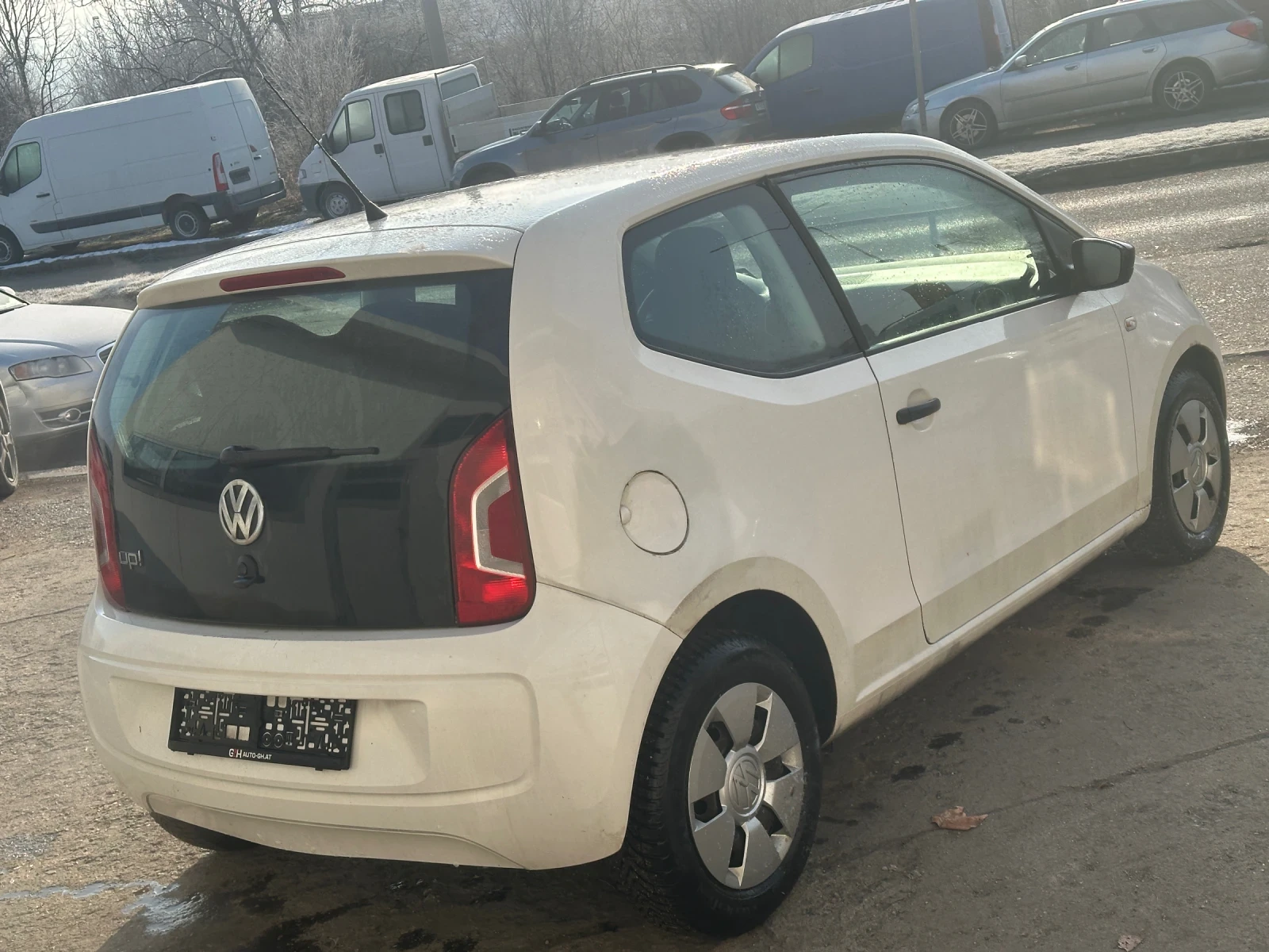 VW Up 1.0i* КЛИМА - изображение 4