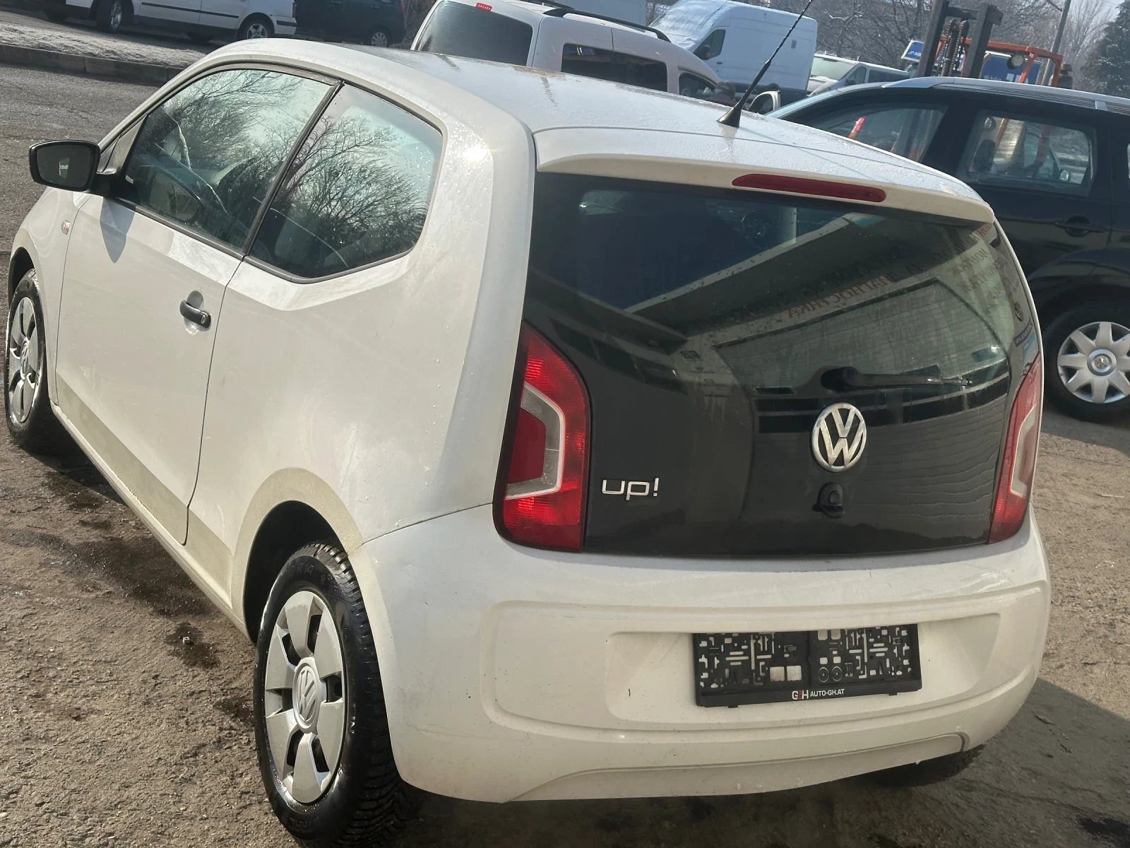 VW Up 1.0i* КЛИМА - изображение 5