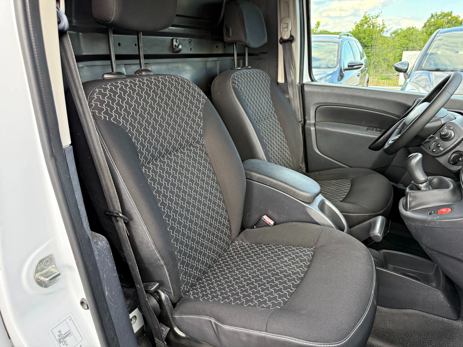 Renault Kangoo 1.5DCI EURO 5 KLIMA AVTOPILOT - изображение 10