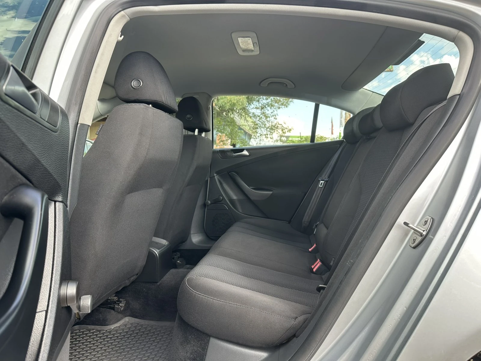 VW Passat 2.0TDI Facelift - изображение 10