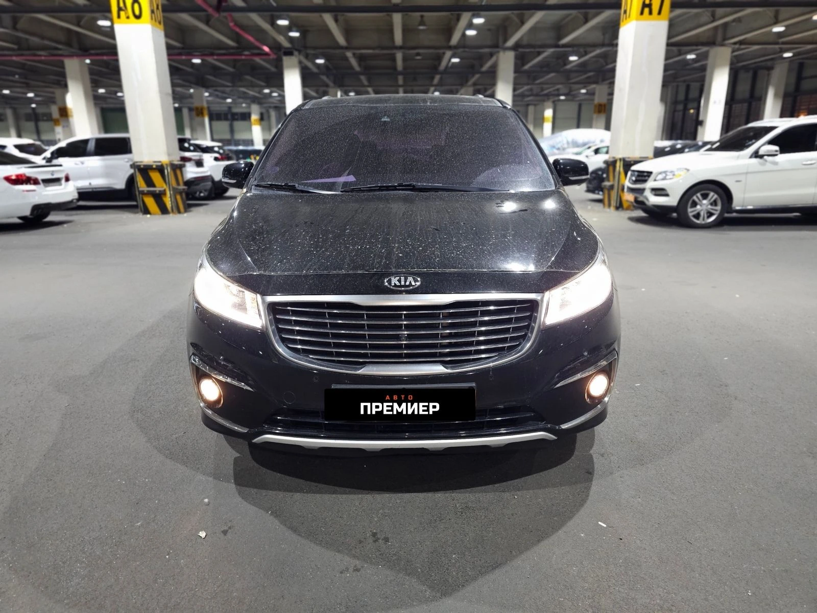 Kia Carnival 2.2CRDI - VIP LIMOUSINE-ОЧАКВАН ВНОС-ГАРАНЦИЯ! - изображение 2