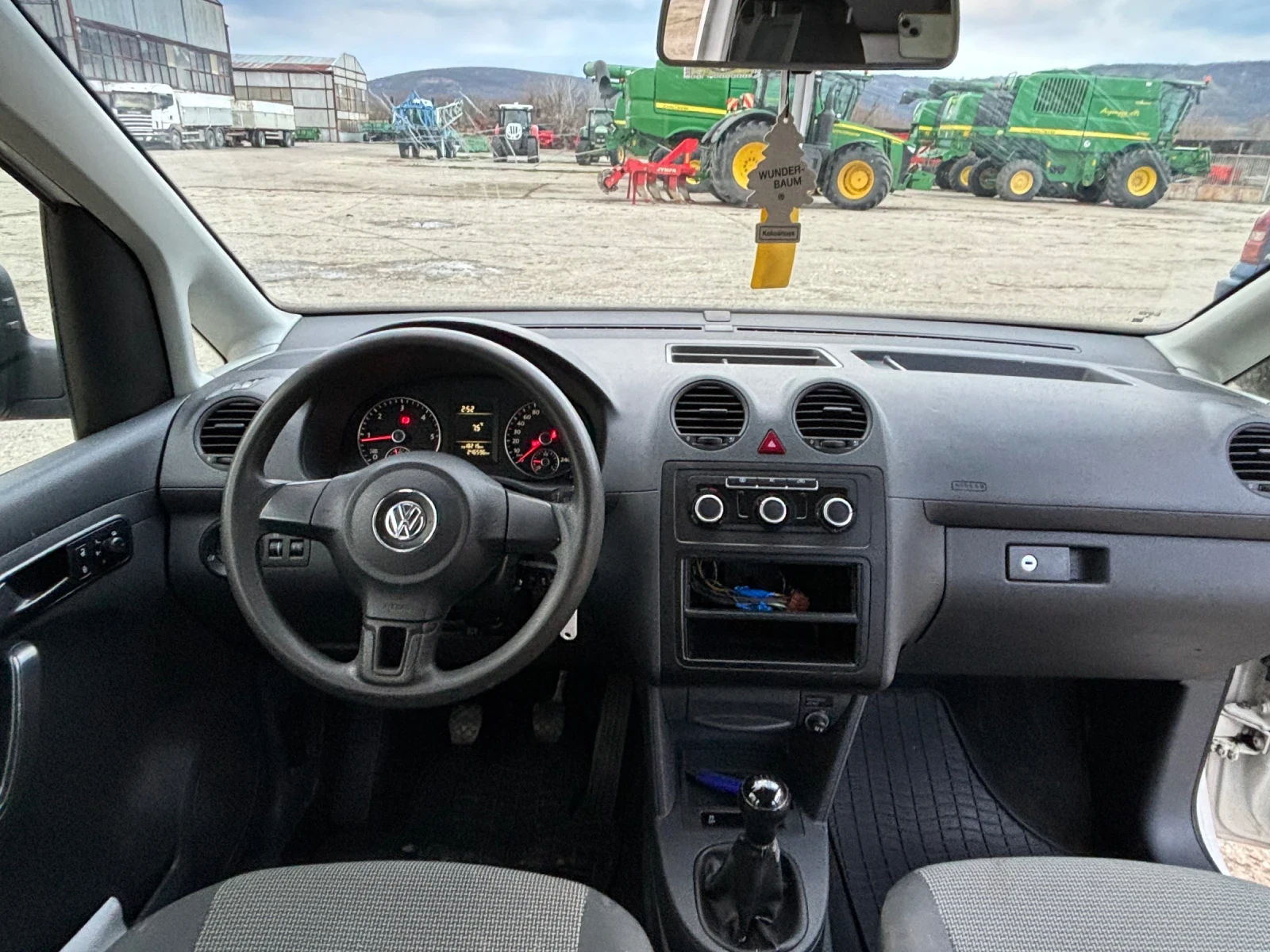 VW Caddy Caddy Maxi Life1.6TDI 5������ | Mobile.bg � ����������� 12